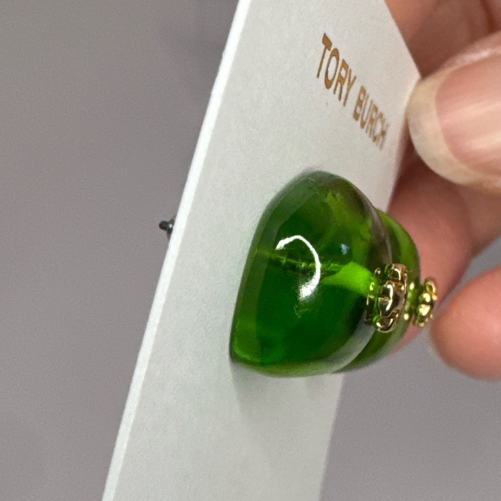 💖 Tory Burch New Green Resin Logo Stud Earrings Gold Toned - Picture 7 of 8